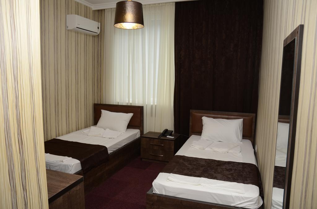 Green Hotel Batumi Zewnętrze zdjęcie