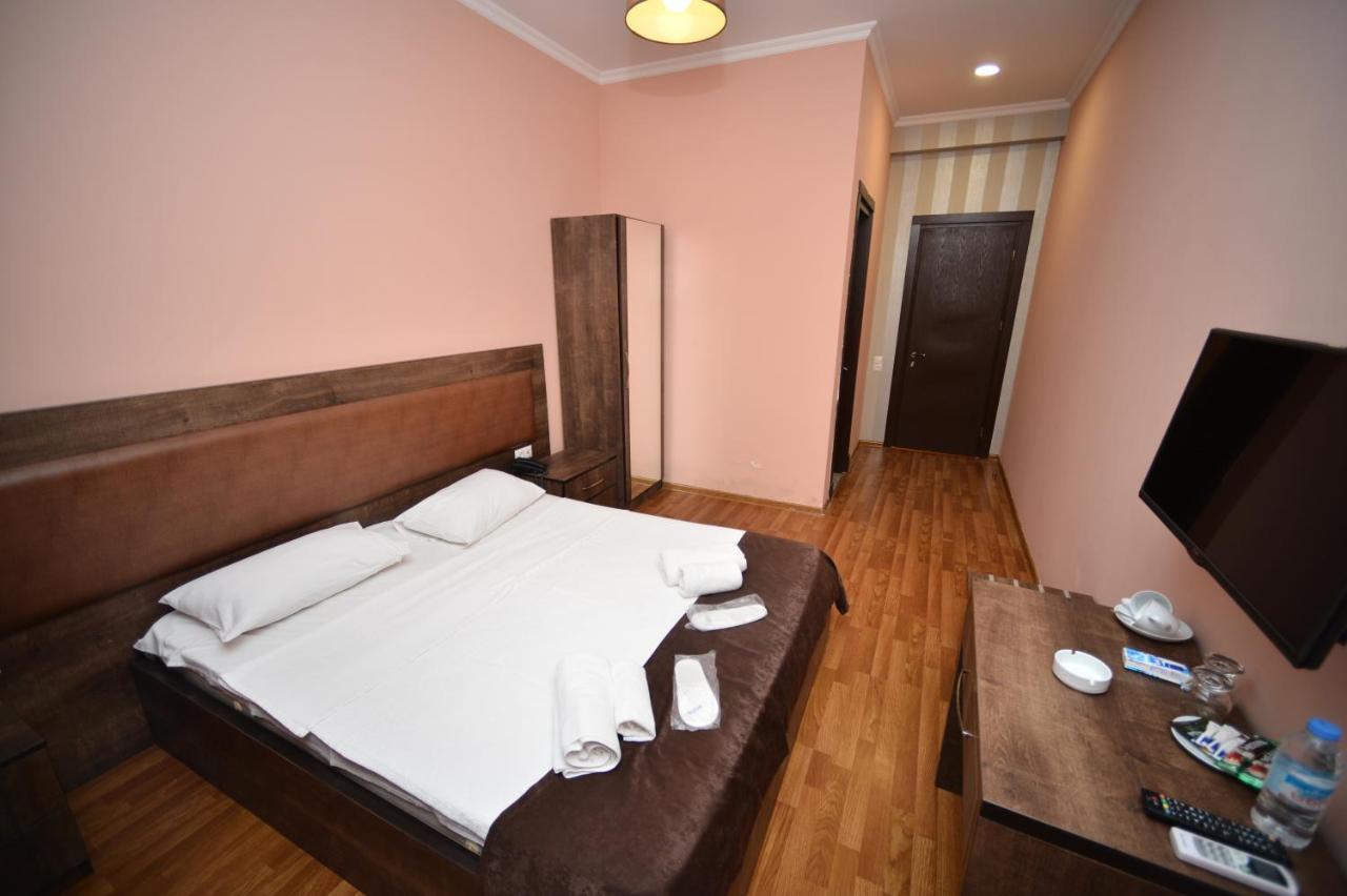 Green Hotel Batumi Zewnętrze zdjęcie