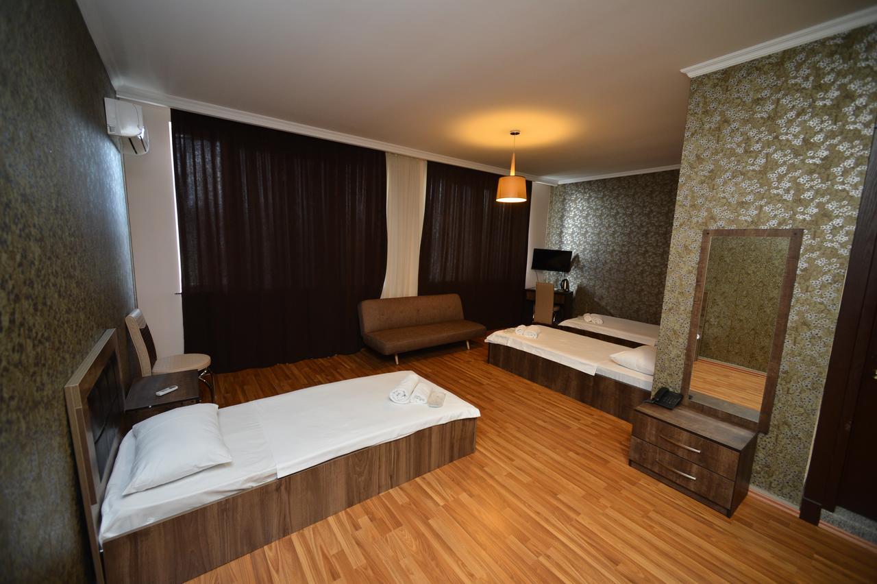 Green Hotel Batumi Zewnętrze zdjęcie