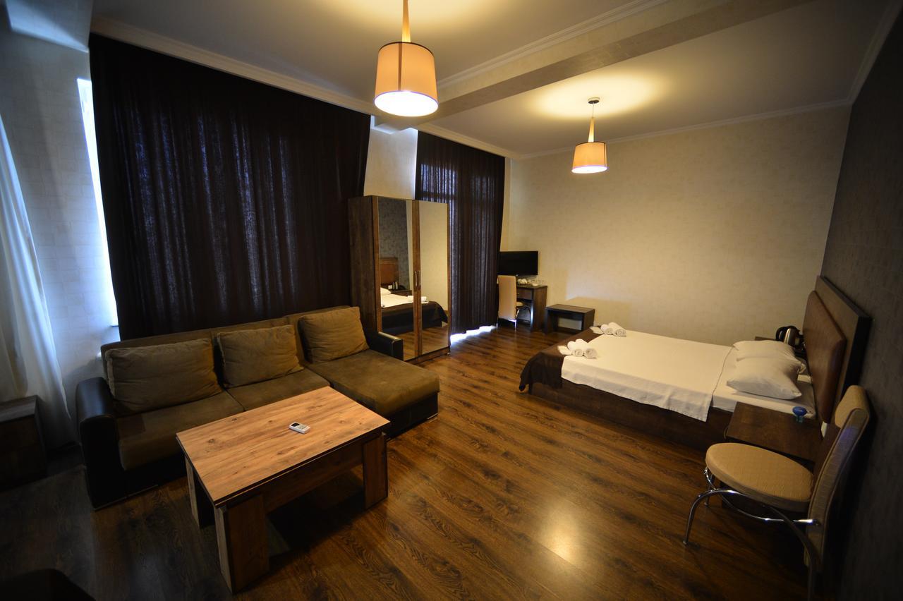 Green Hotel Batumi Zewnętrze zdjęcie