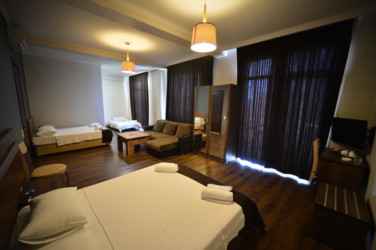 Green Hotel Batumi Zewnętrze zdjęcie